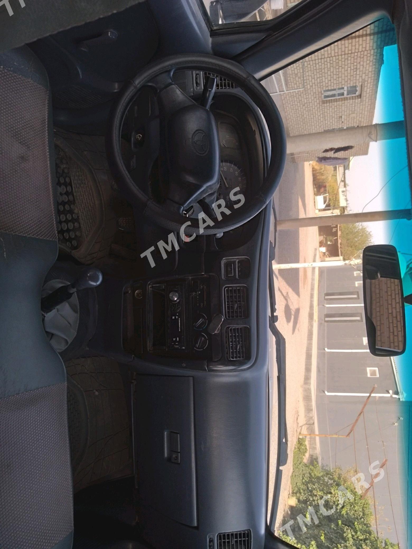 Toyota Hilux 2003 - 75 000 TMT - Wekilbazar - img 5
