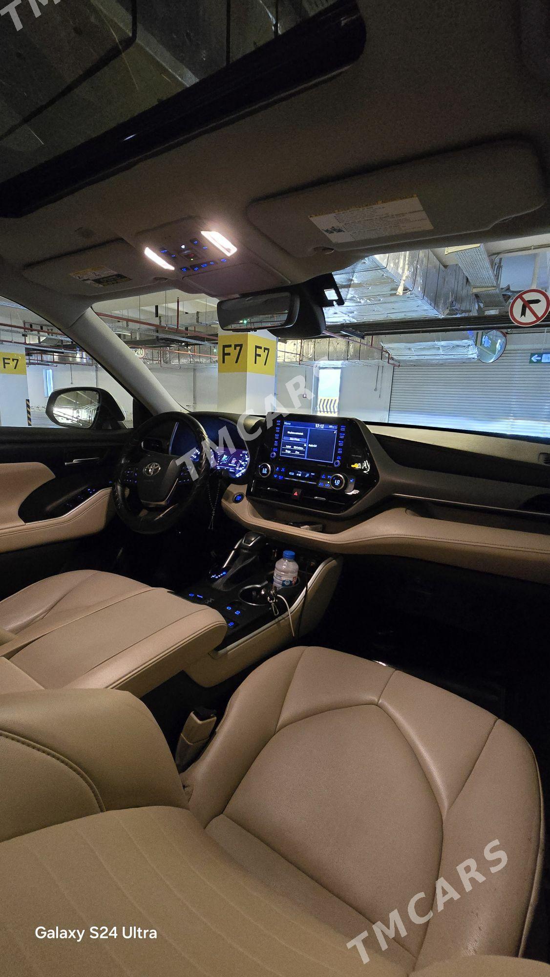 Toyota Highlander 2021 - 480 000 TMT - Aşgabat - img 4