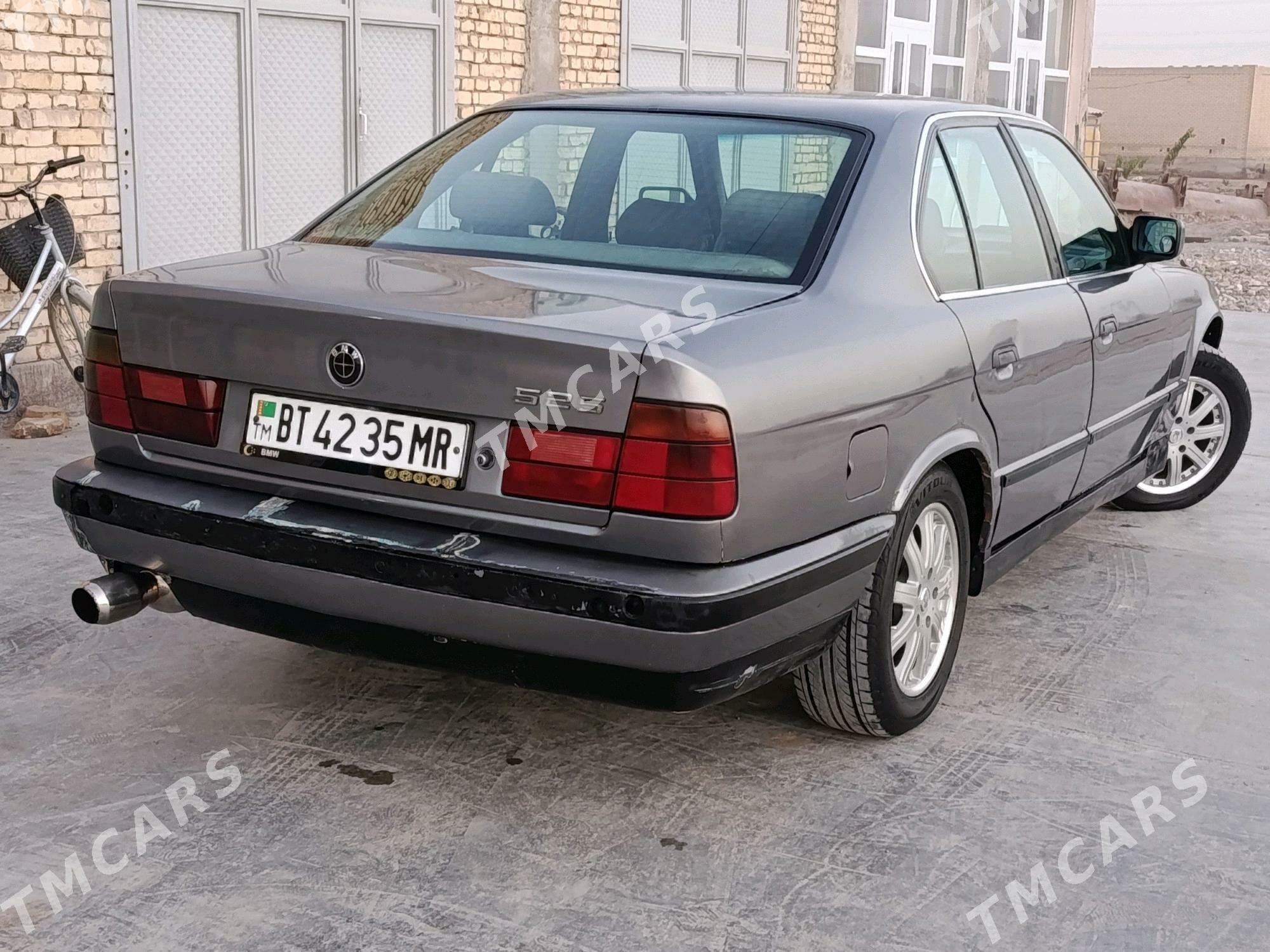 BMW 520 1991 - 65 000 TMT - Мургап - img 6