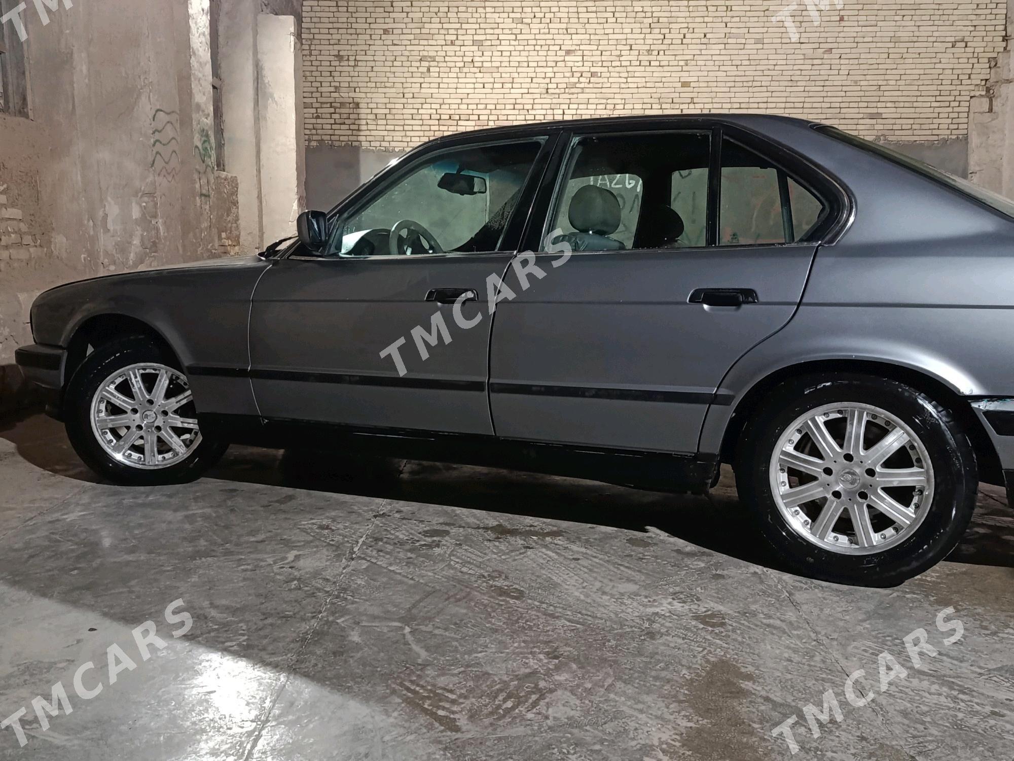 BMW 520 1991 - 65 000 TMT - Мургап - img 2