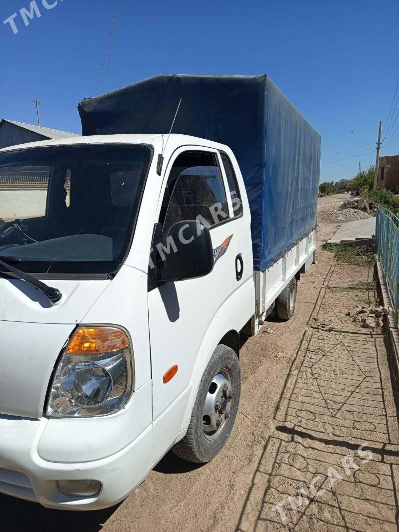 Kia Bongo 2010 - 165 000 TMT - Шабатский этрап - img 3