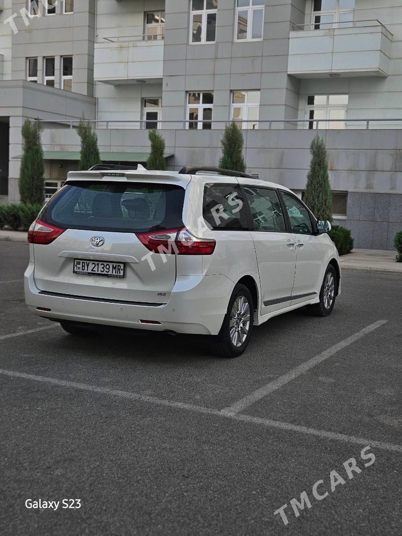 Toyota Sienna 2018 - 440 000 TMT - Мары - img 5