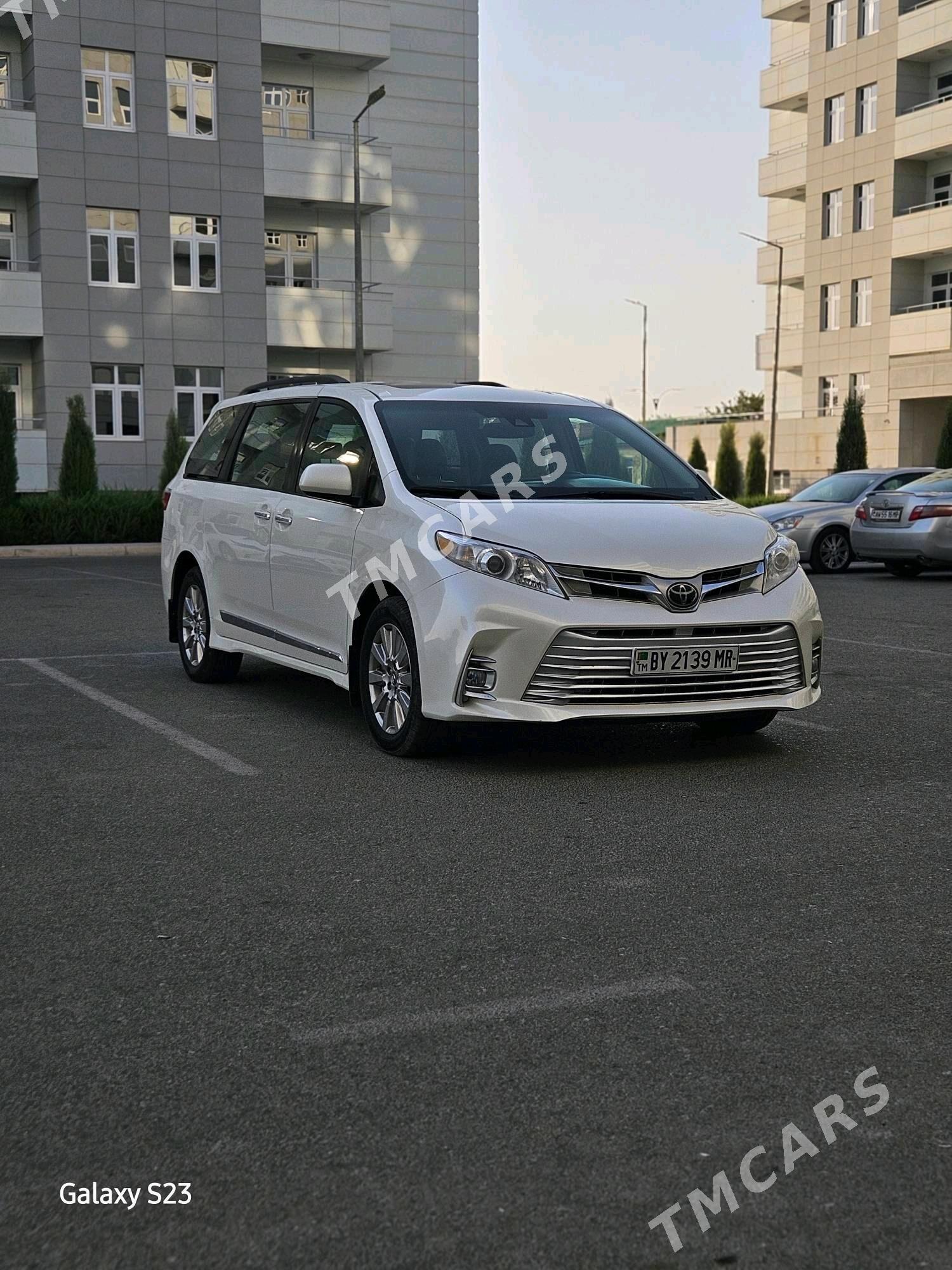Toyota Sienna 2018 - 440 000 TMT - Мары - img 10