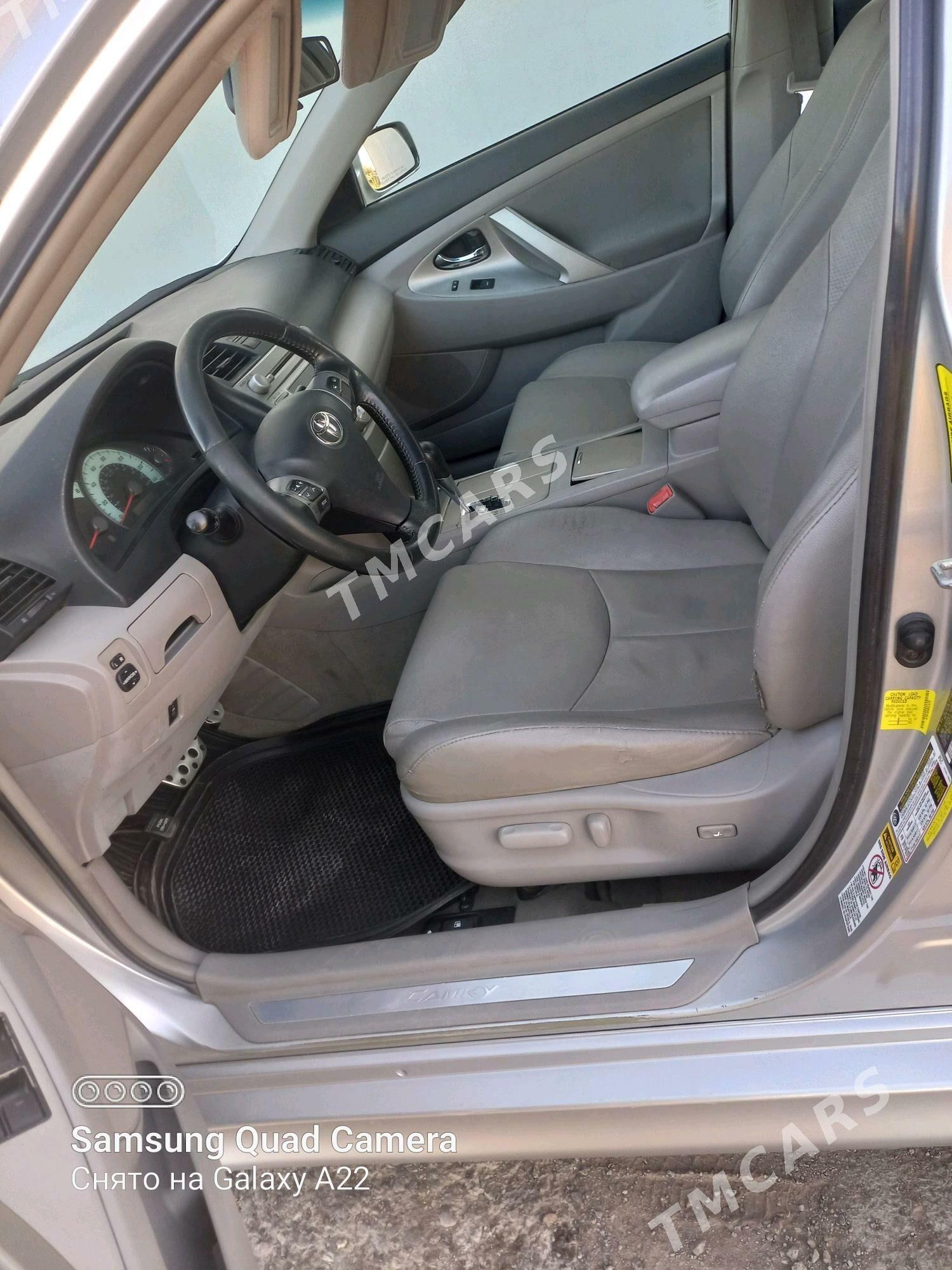 Toyota Camry 2011 - 215 000 TMT - Дашогуз - img 5