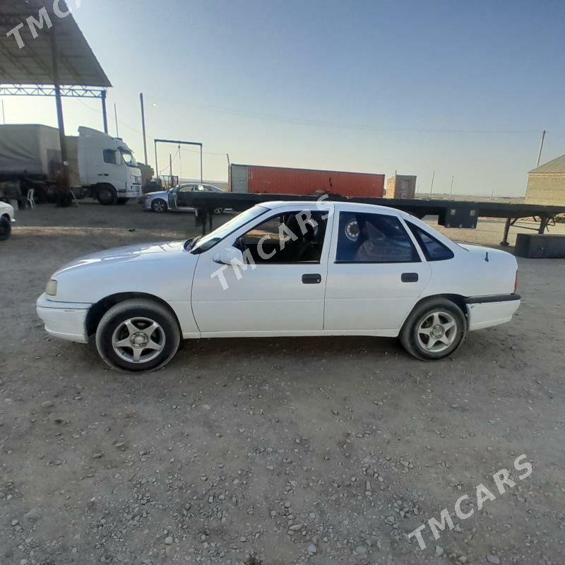 Opel Vectra 1991 - 35 000 TMT - Bäherden - img 3