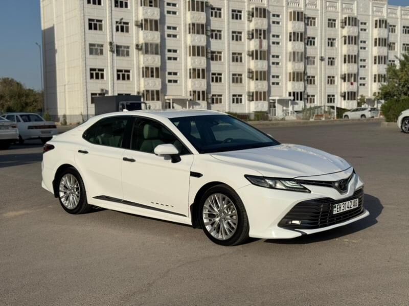 Toyota Camry 2018 - 285 000 TMT - Ашхабад - img 2