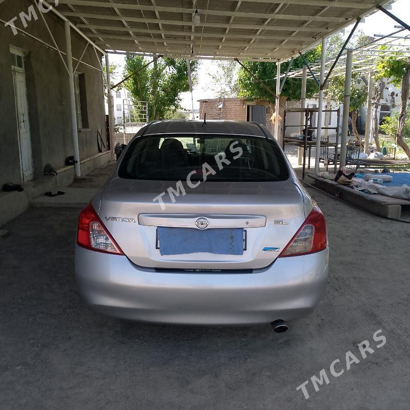Nissan Versa 2012 - 100 000 TMT - Bäherden - img 3