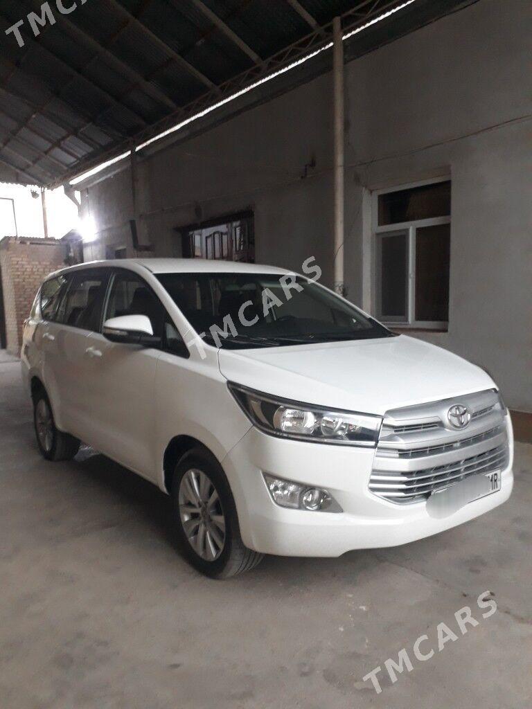 Toyota Innova 2022 - 260 000 TMT - Мары - img 2