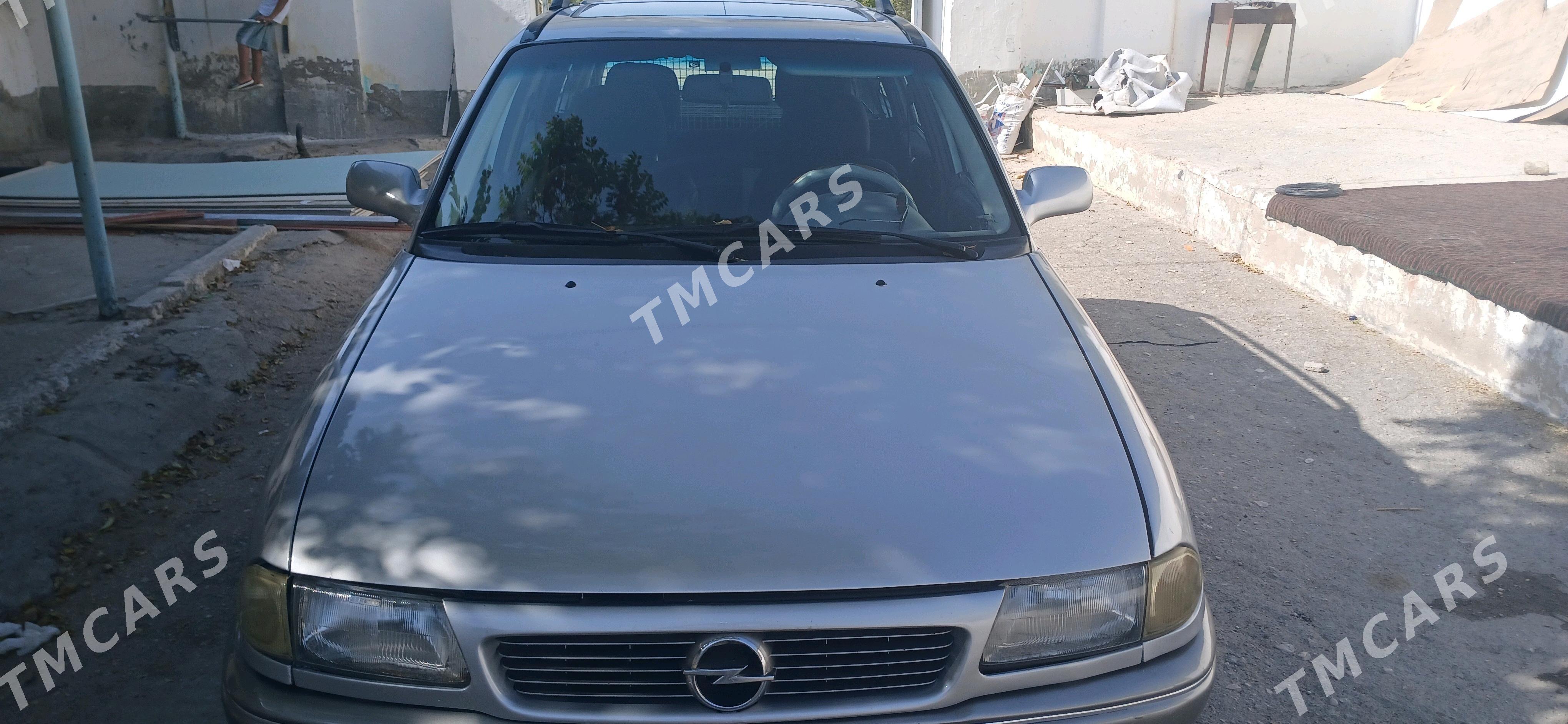 Opel Astra 1996 - 60 000 TMT - Балканабат - img 3