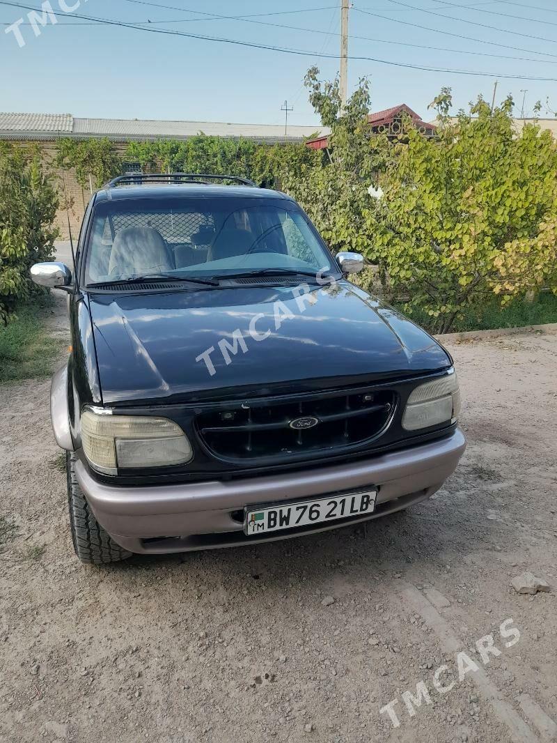 Ford Explorer 1998 - 65 000 TMT - Çärjew - img 3