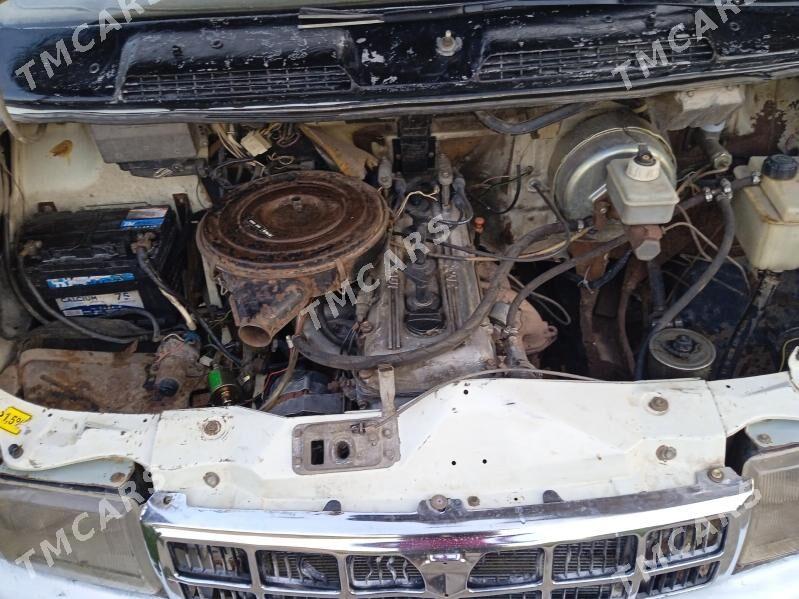 Toyota Hiace 1999 - 53 000 TMT - Sakarçäge - img 6
