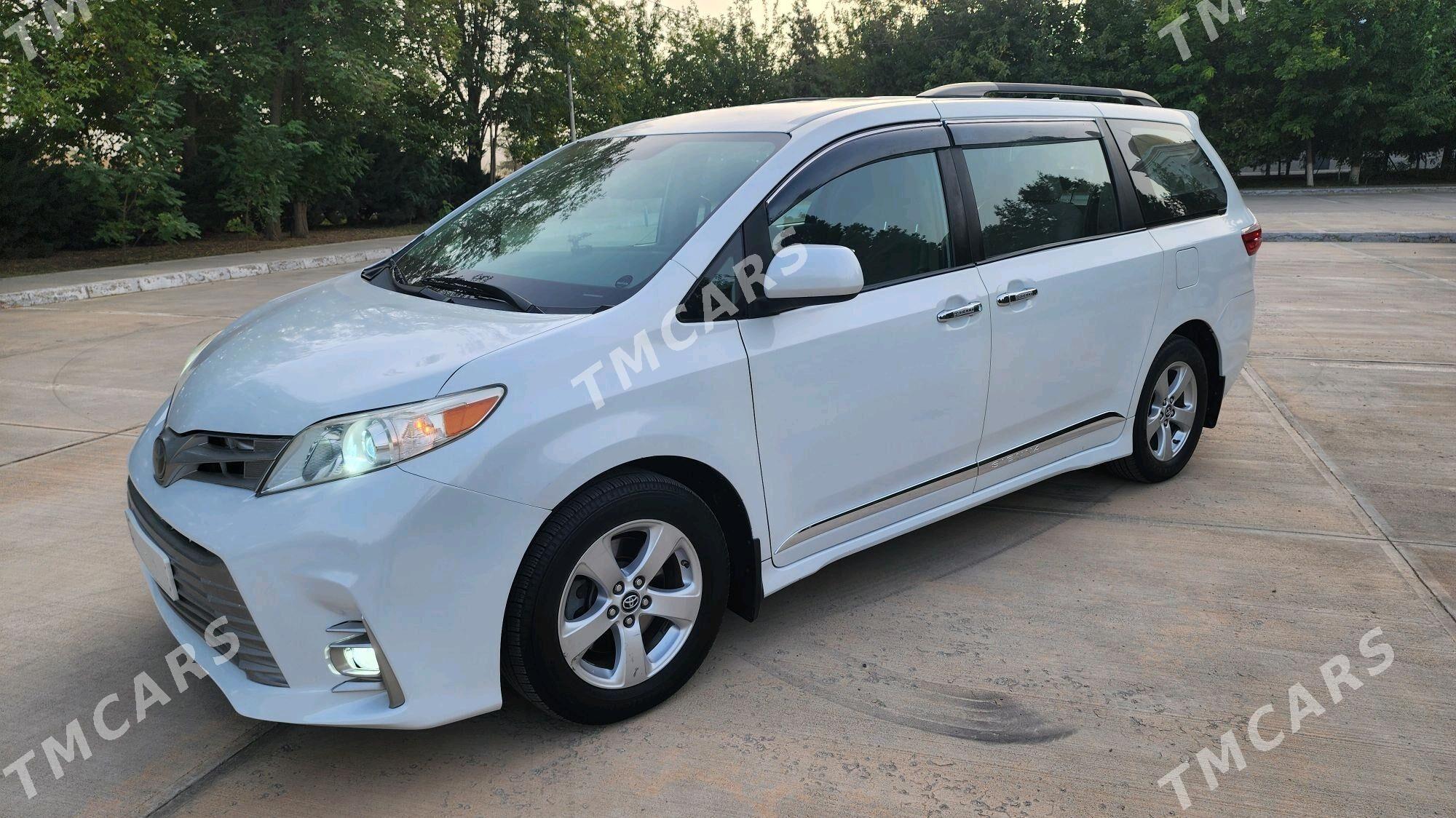 Toyota Sienna 2019 - 379 000 TMT - Ашхабад - img 9