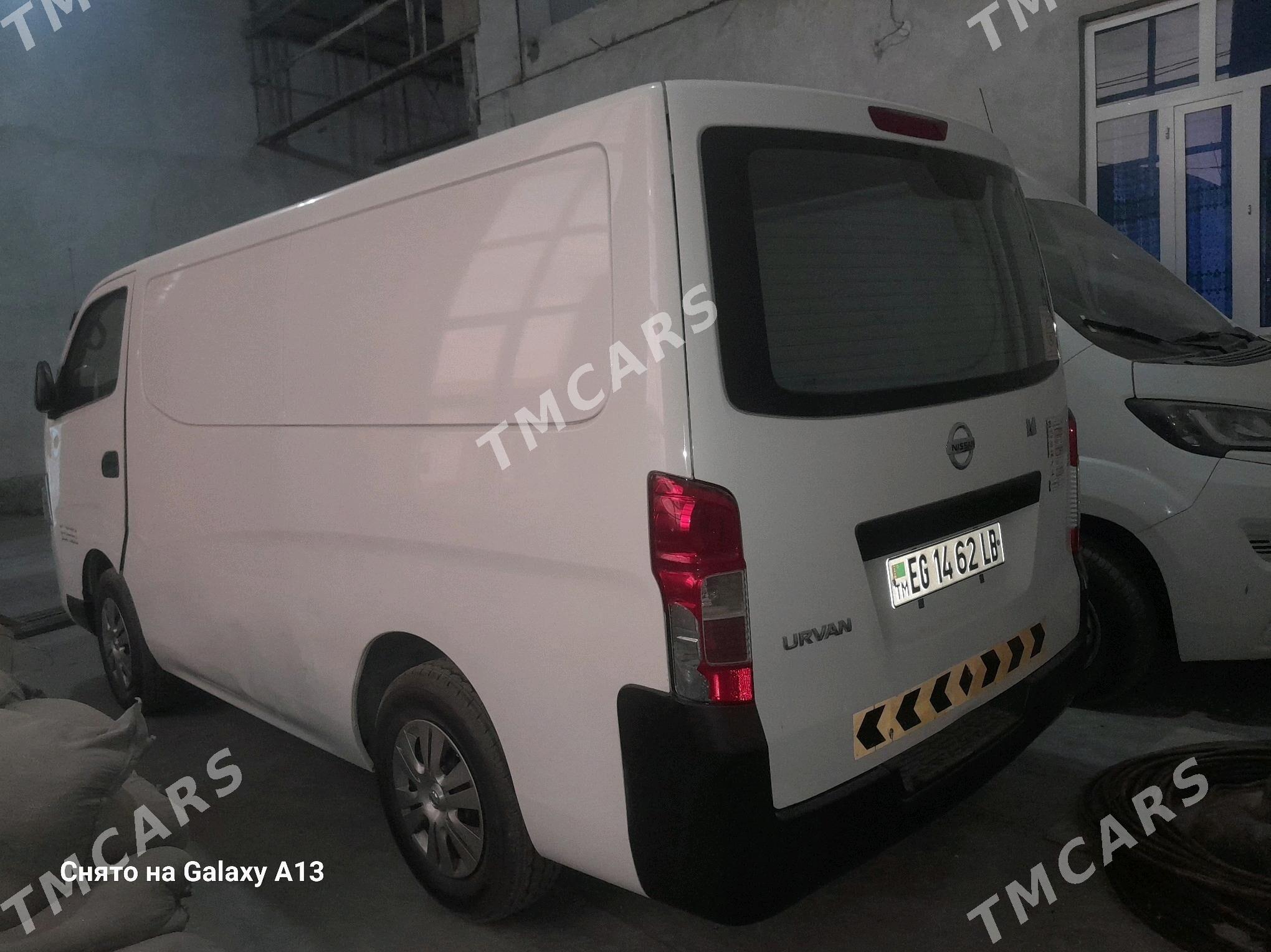 Nissan Urvan 2022 - 323 400 TMT - Туркменабат - img 4