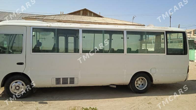 Toyota Coaster 2001 - 200 000 TMT - Jebel - img 3