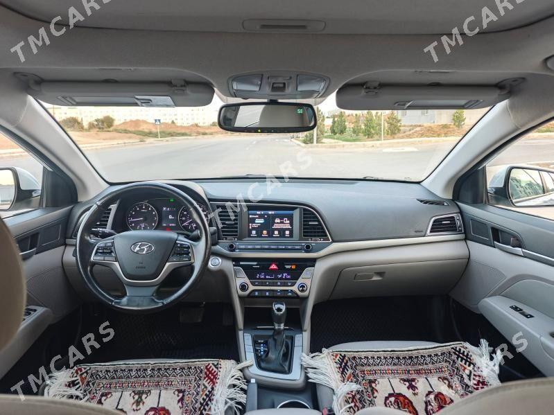 Hyundai Elantra 2018 - 220 000 TMT - Aşgabat - img 7