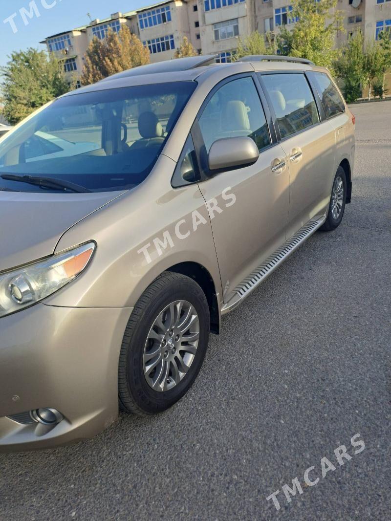 Toyota Sienna 2011 - 310 000 TMT - Ким район - img 6