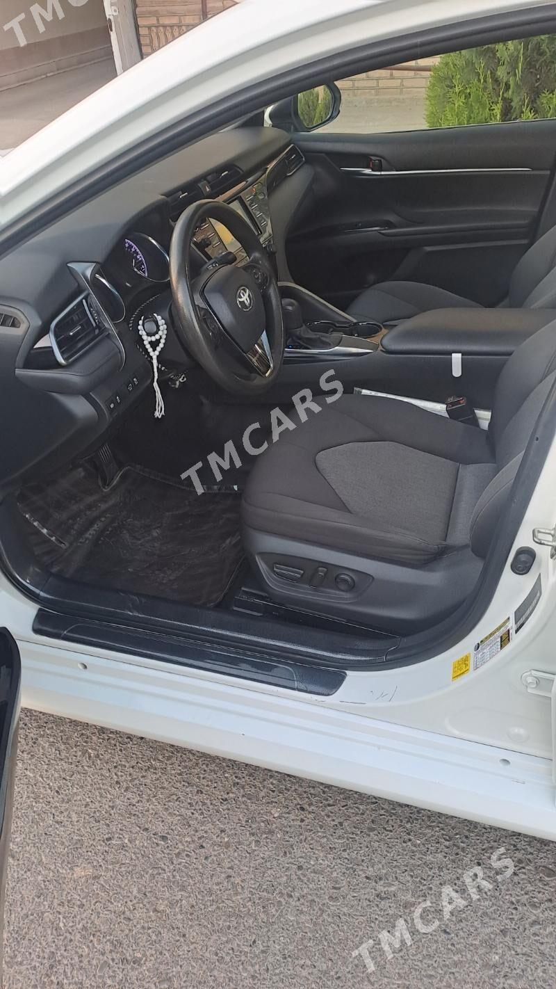 Toyota Camry 2019 - 315 000 TMT - Aşgabat - img 3