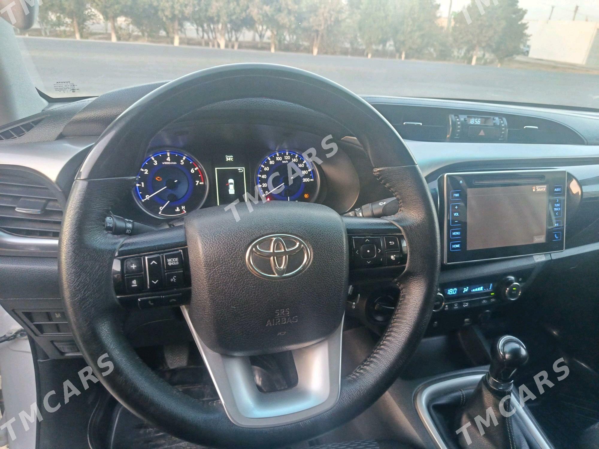 Toyota Hilux 2017 - 500 000 TMT - Mary - img 4