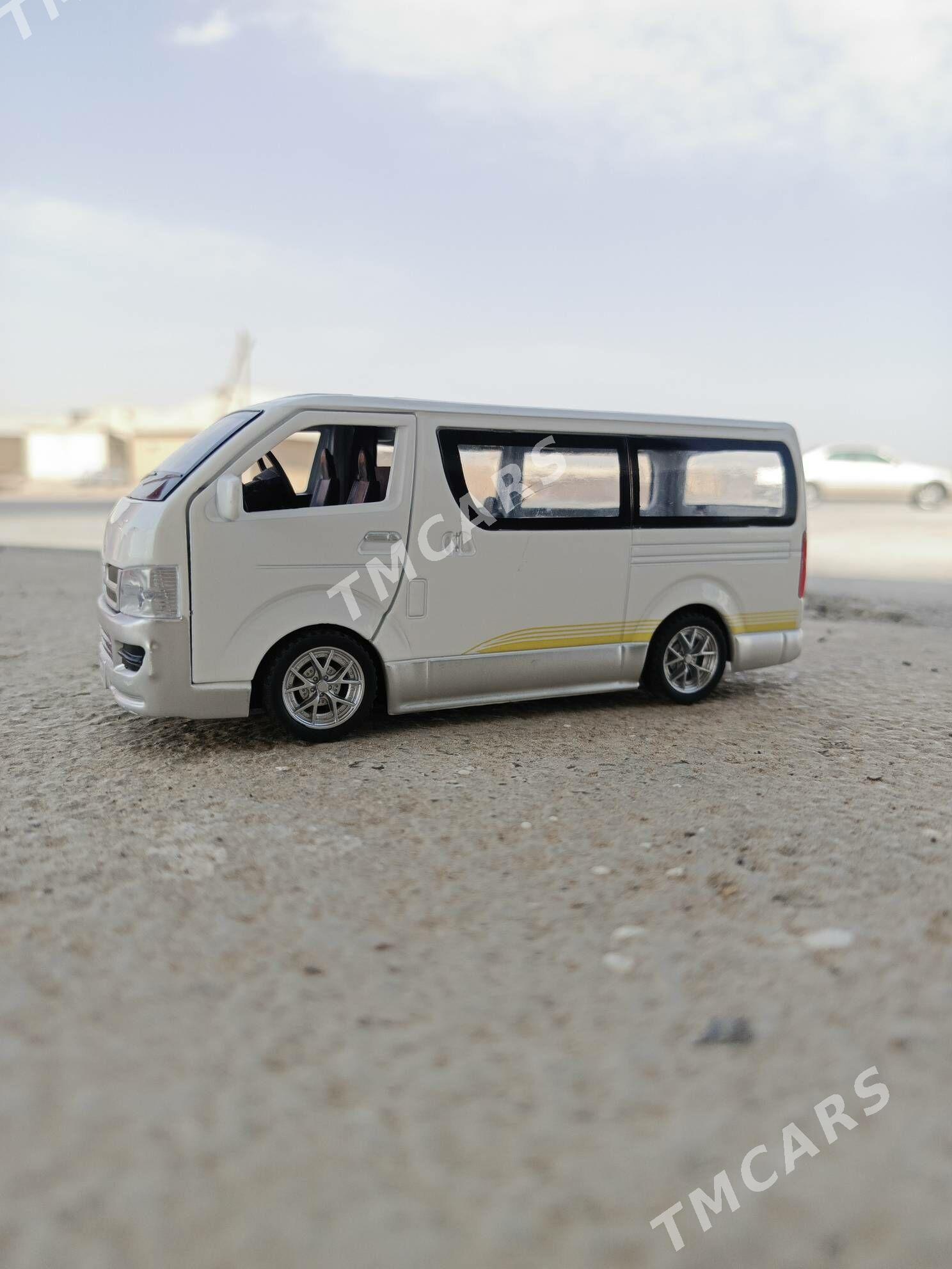 Toyota Haice Demir oyunjak - Mary - img 2