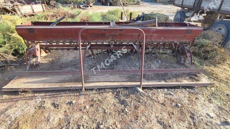 MTZ 80 2020 - 1 000 TMT - Büzmeýin - img 2
