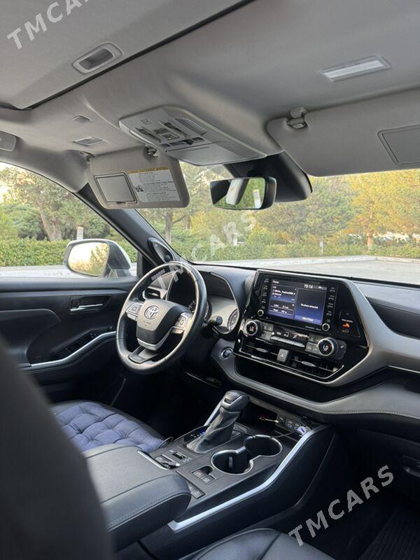 Toyota Highlander 2022 - 640 000 TMT - Балканабат - img 2