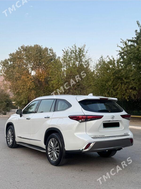 Toyota Highlander 2022 - 640 000 TMT - Балканабат - img 6