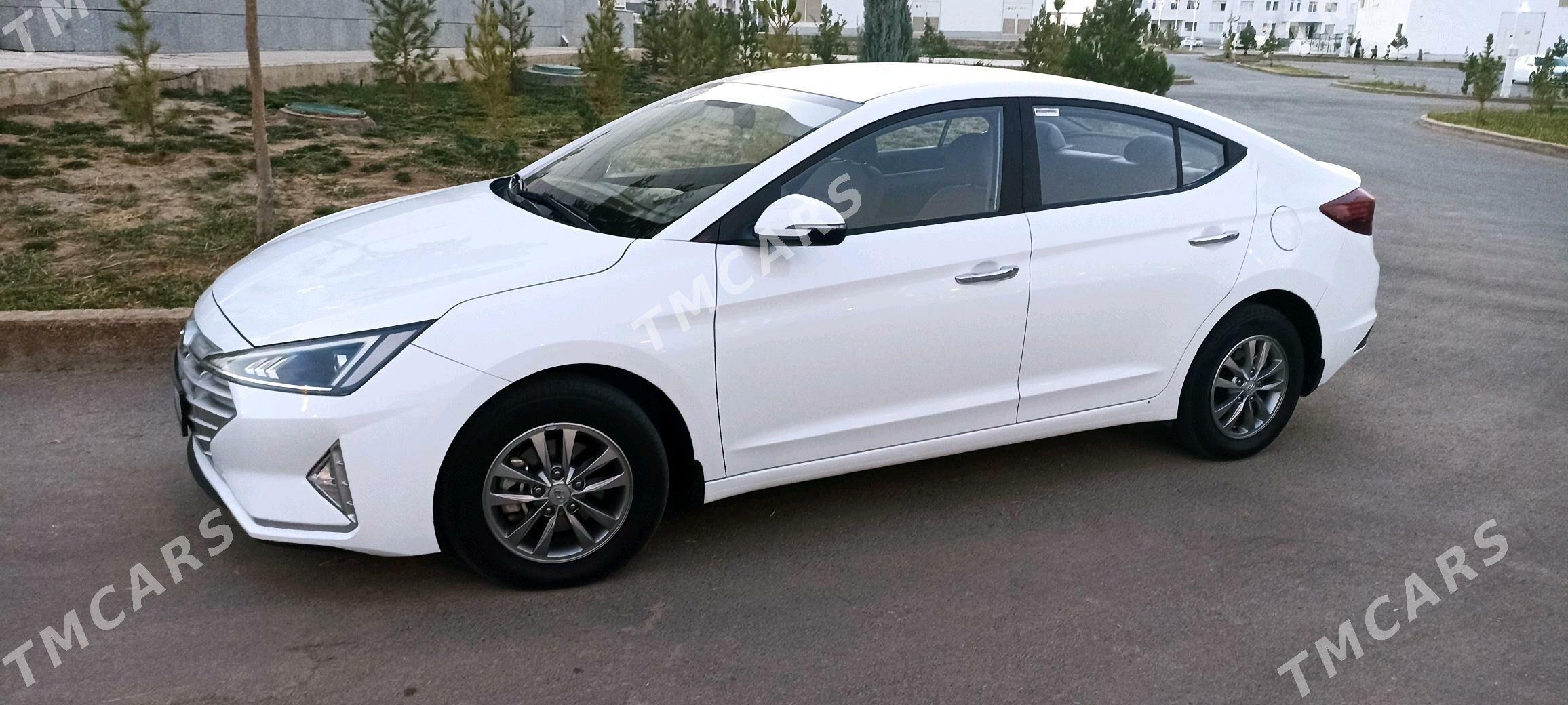 Hyundai Elantra 2019 - 215 000 TMT - Аркадаг - img 4
