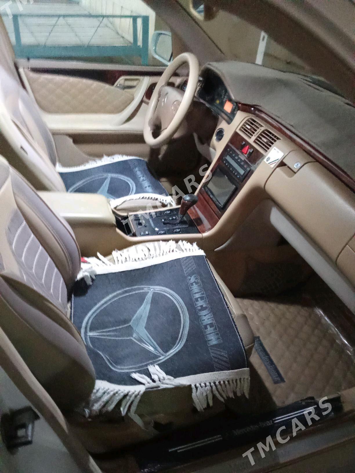 Mercedes-Benz E320 2000 - 120 000 TMT - Гызыларбат - img 8