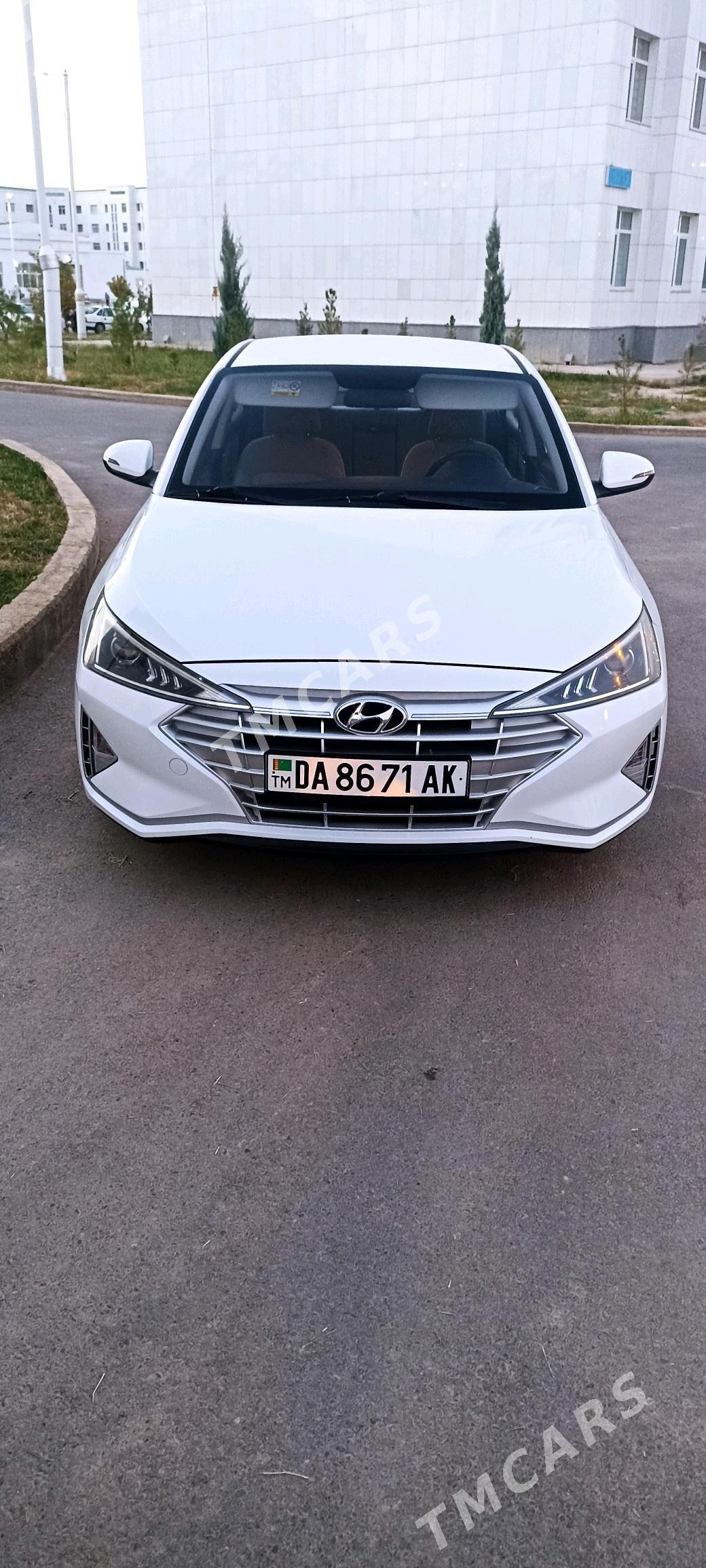 Hyundai Elantra 2019 - 215 000 TMT - Аркадаг - img 9