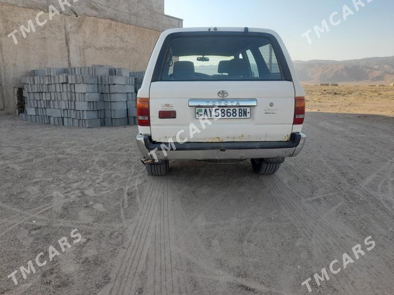 Toyota 4Runner 1993 - 60 000 TMT - Балканабат - img 4