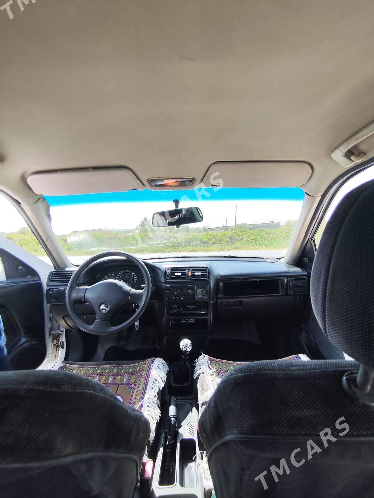 Opel Astra 1992 - 35 000 TMT - Arzuw - img 6