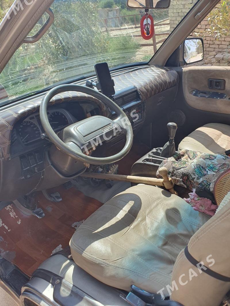 Toyota Town Ace 1989 - 50 000 TMT - Ёлётен - img 6