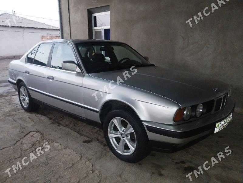 BMW 520 1991 - 55 000 TMT - Векильбазар - img 4