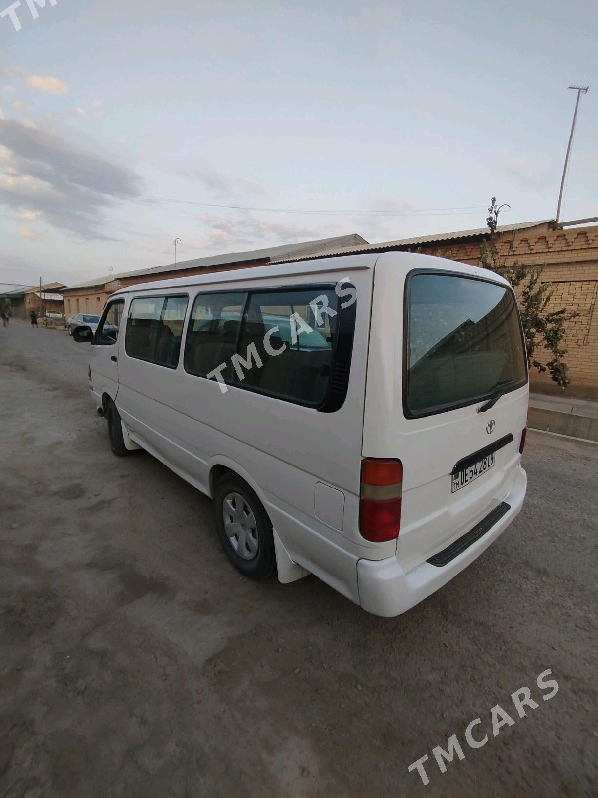 Toyota Hiace 2002 - 130 000 TMT - Sakar - img 3