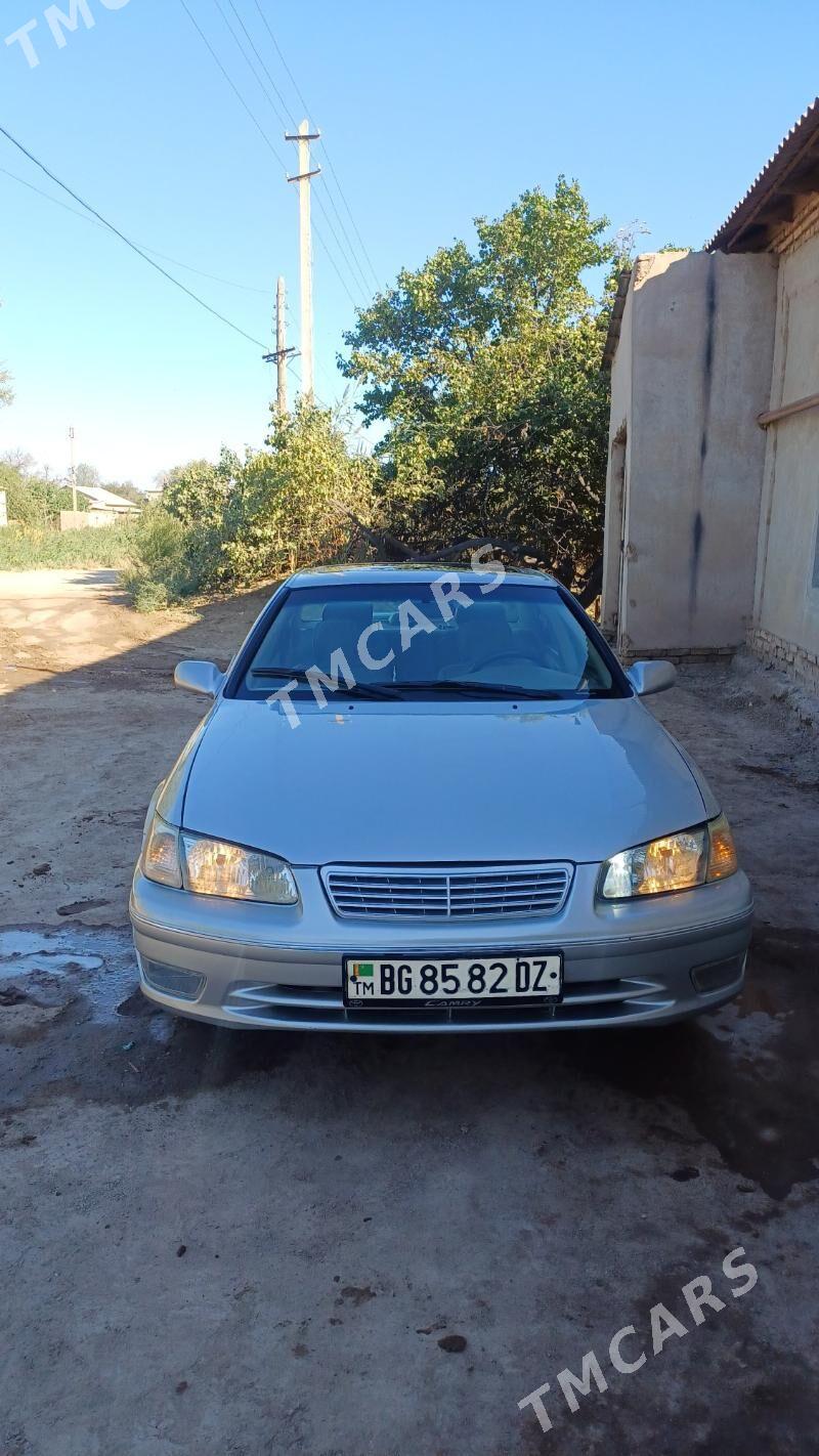 Toyota Camry 2001 - 145 000 TMT - Гурбансолтан Едже - img 2