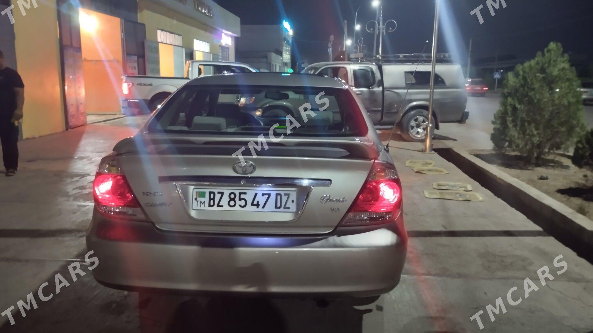 Toyota Camry 2004 - 200 000 TMT - Дашогуз - img 2