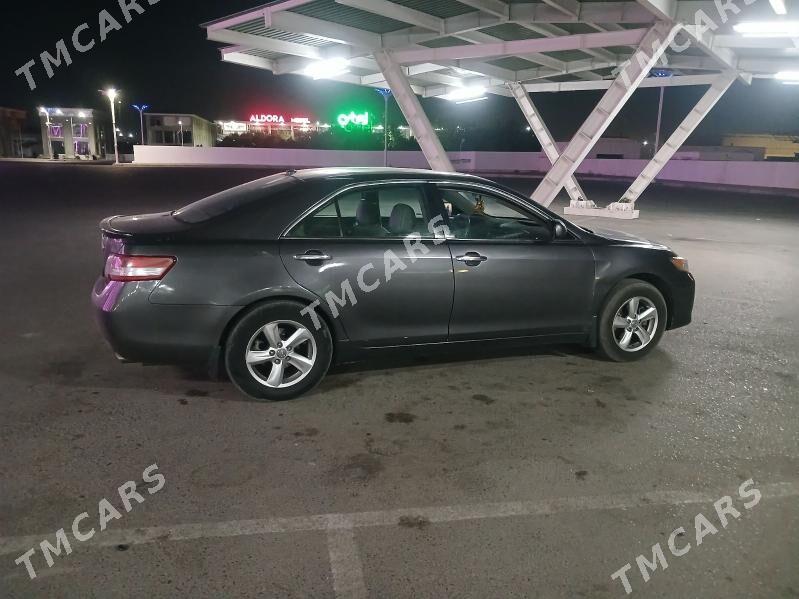 Toyota Camry 2006 - 130 000 TMT - Дашогуз - img 5