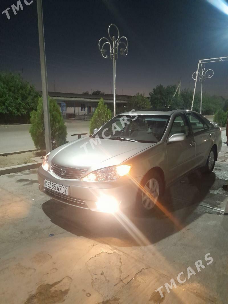 Toyota Camry 2004 - 200 000 TMT - Дашогуз - img 6