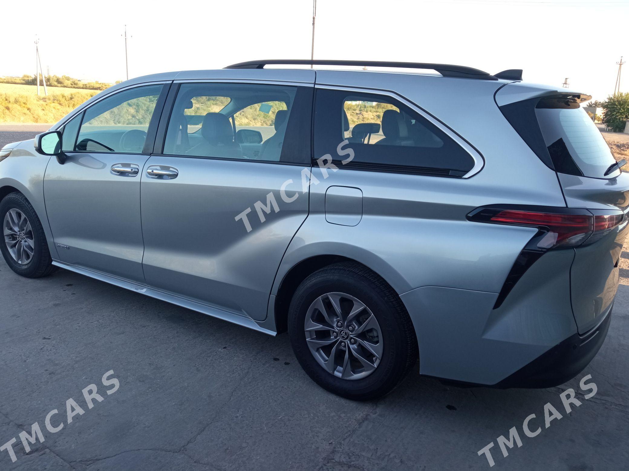Toyota Sienna 2021 - 490 000 TMT - Dänew - img 3