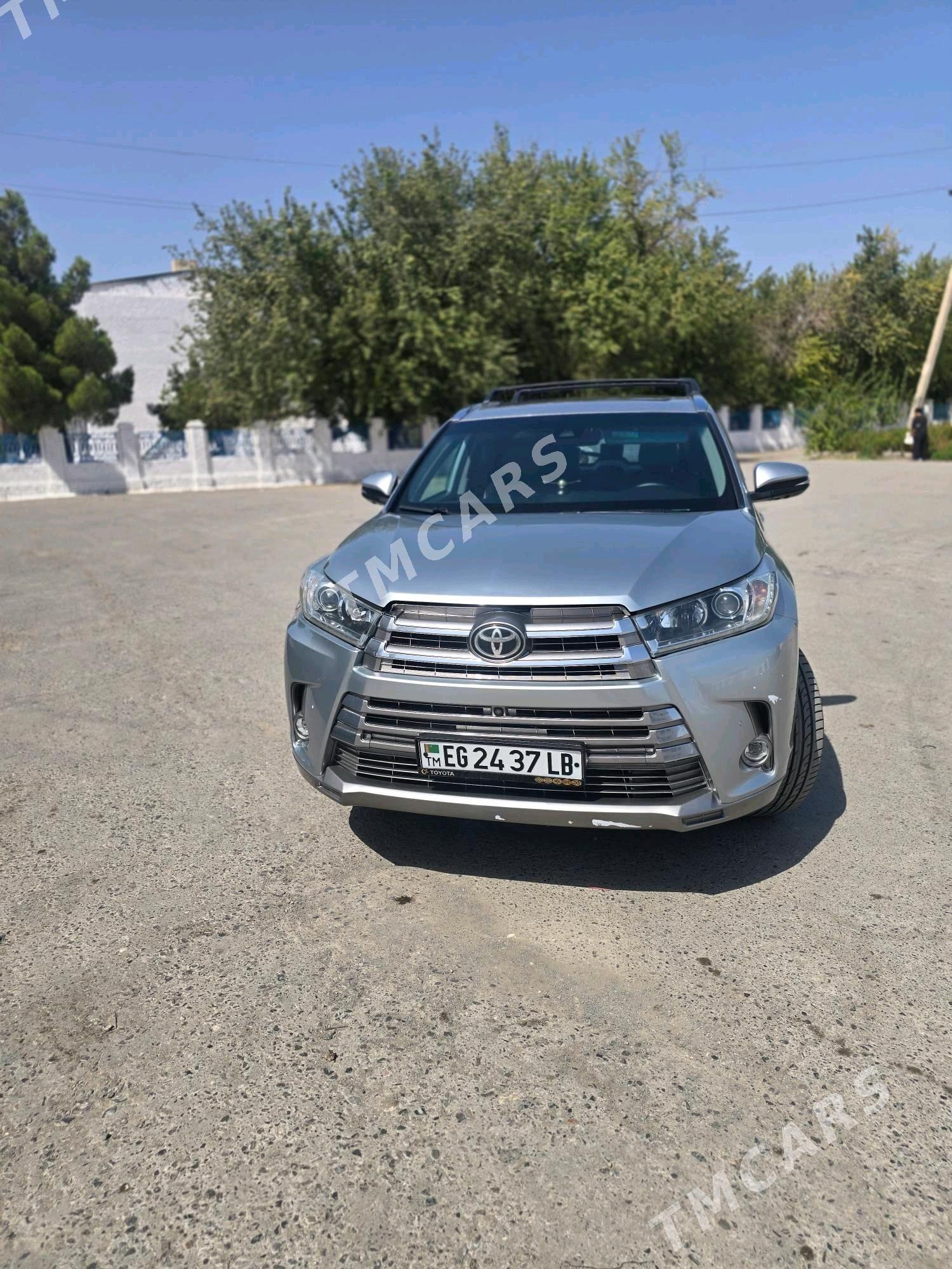 Toyota Highlander 2019 - 460 000 TMT - Dänew - img 7