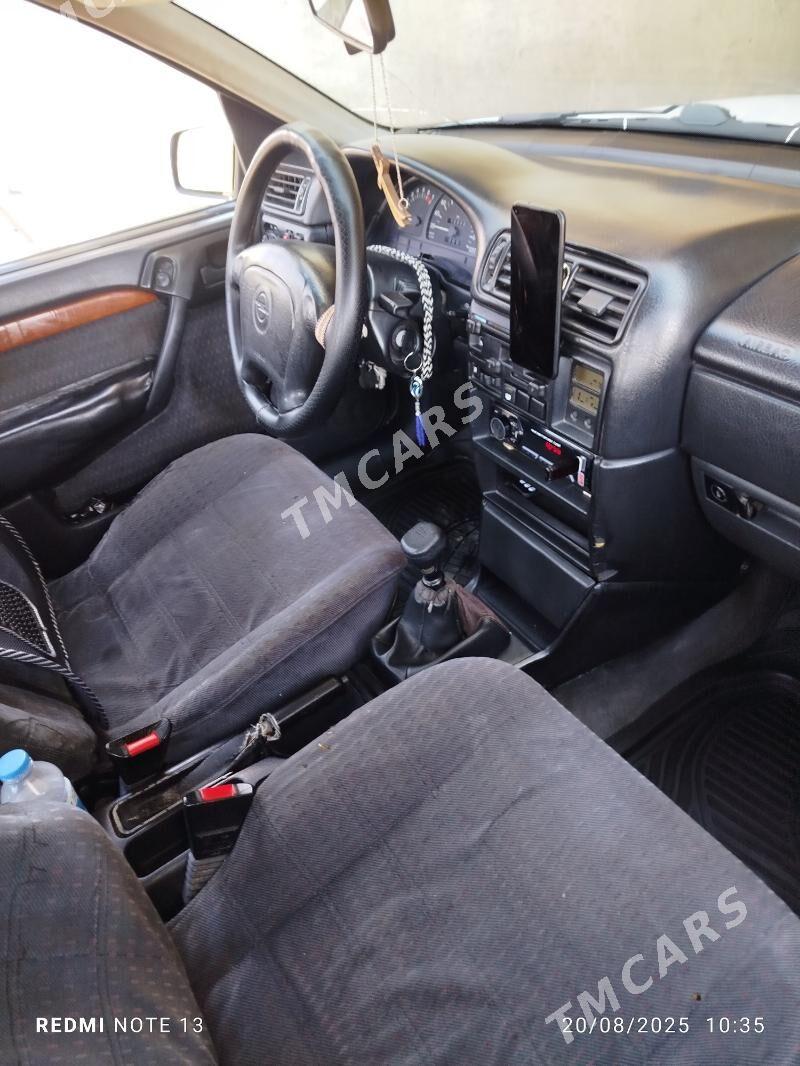 Opel Vectra 1995 - 45 000 TMT - Wekilbazar - img 3