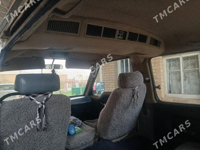 Toyota Hiace 1988 - 50 000 TMT - Sakarçäge - img 3