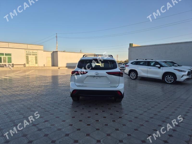 Toyota Highlander 2021 - 520 000 TMT - Мары - img 5