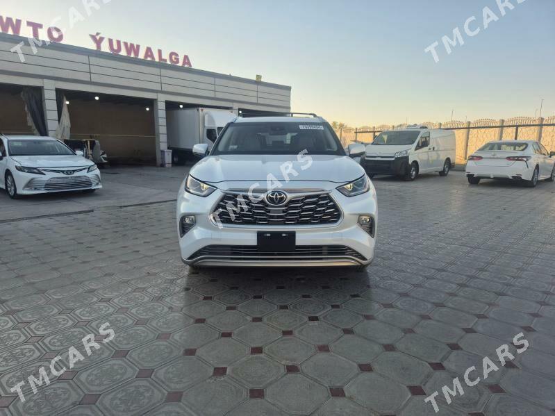 Toyota Highlander 2021 - 520 000 TMT - Мары - img 3