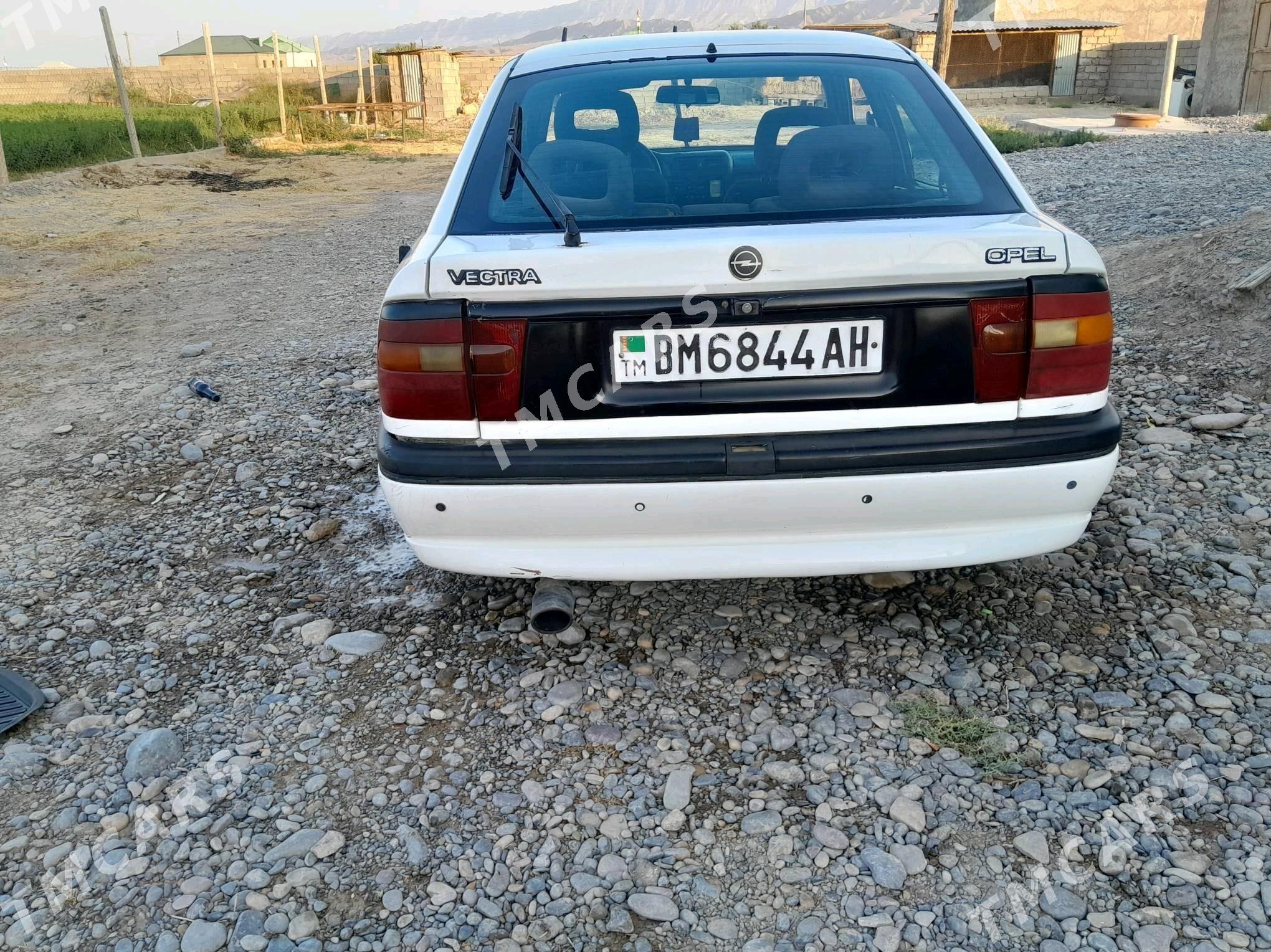 Opel Vectra 1994 - 35 000 TMT - Яшлык - img 3