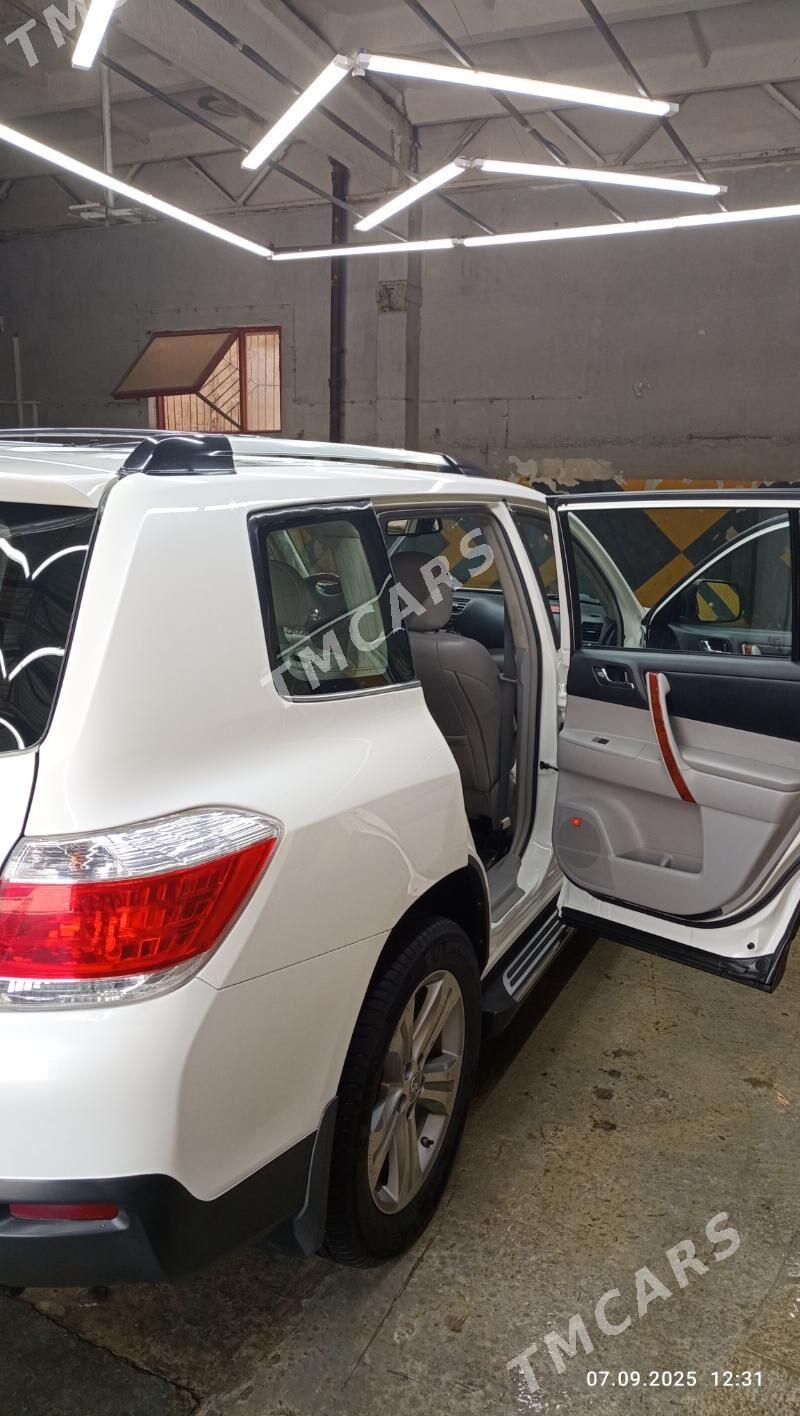 Toyota Highlander 2012 - 380 000 TMT - Türkmenabat - img 2