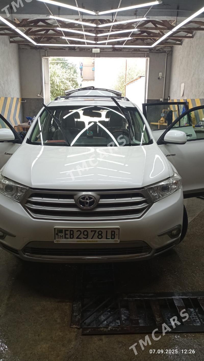 Toyota Highlander 2012 - 380 000 TMT - Türkmenabat - img 7