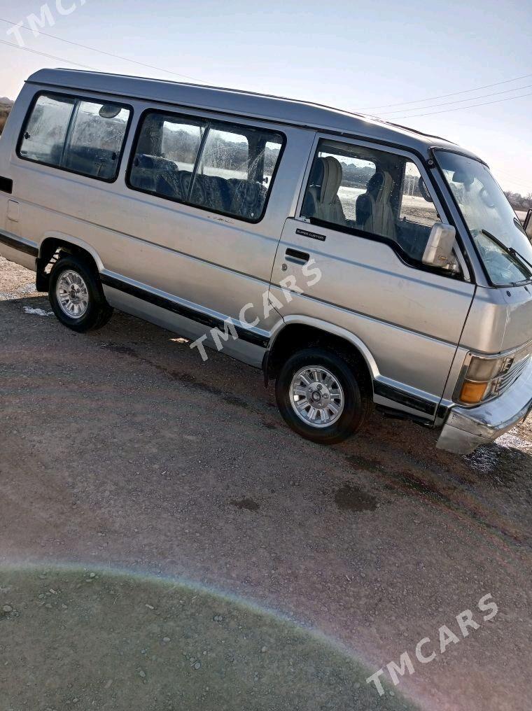 Toyota Hiace 1987 - 40 000 TMT - Murgap - img 3
