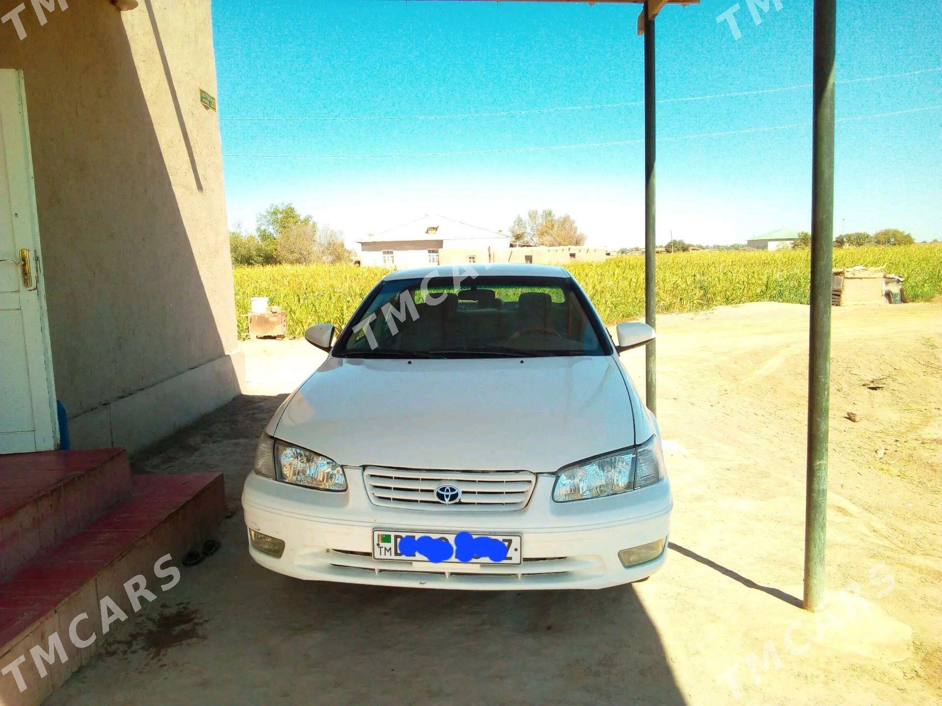Toyota Camry 1998 - 125 000 TMT - Губадаг - img 2