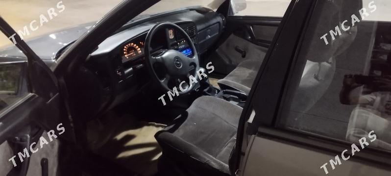 Opel Omega 1991 - 20 000 TMT - Türkmenbaşy etr. - img 3